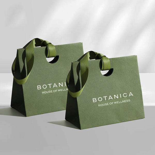 Botanica Christmas.jpg__PID:6ea86495-6ecb-498c-a403-443c57320858